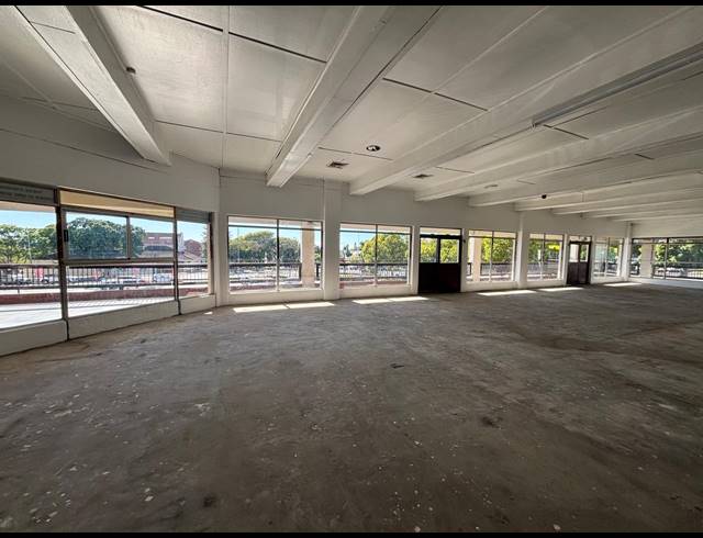 501M² RETAIL TO LET IN DURBANVILLE CENTRAL